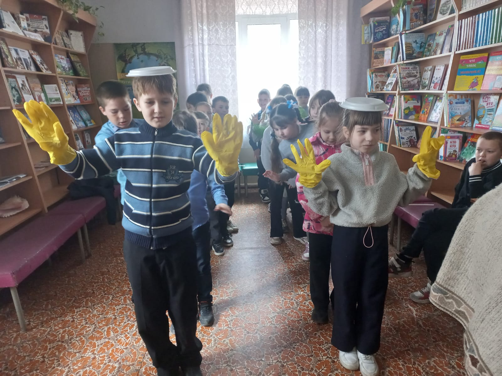 День космонавтики.